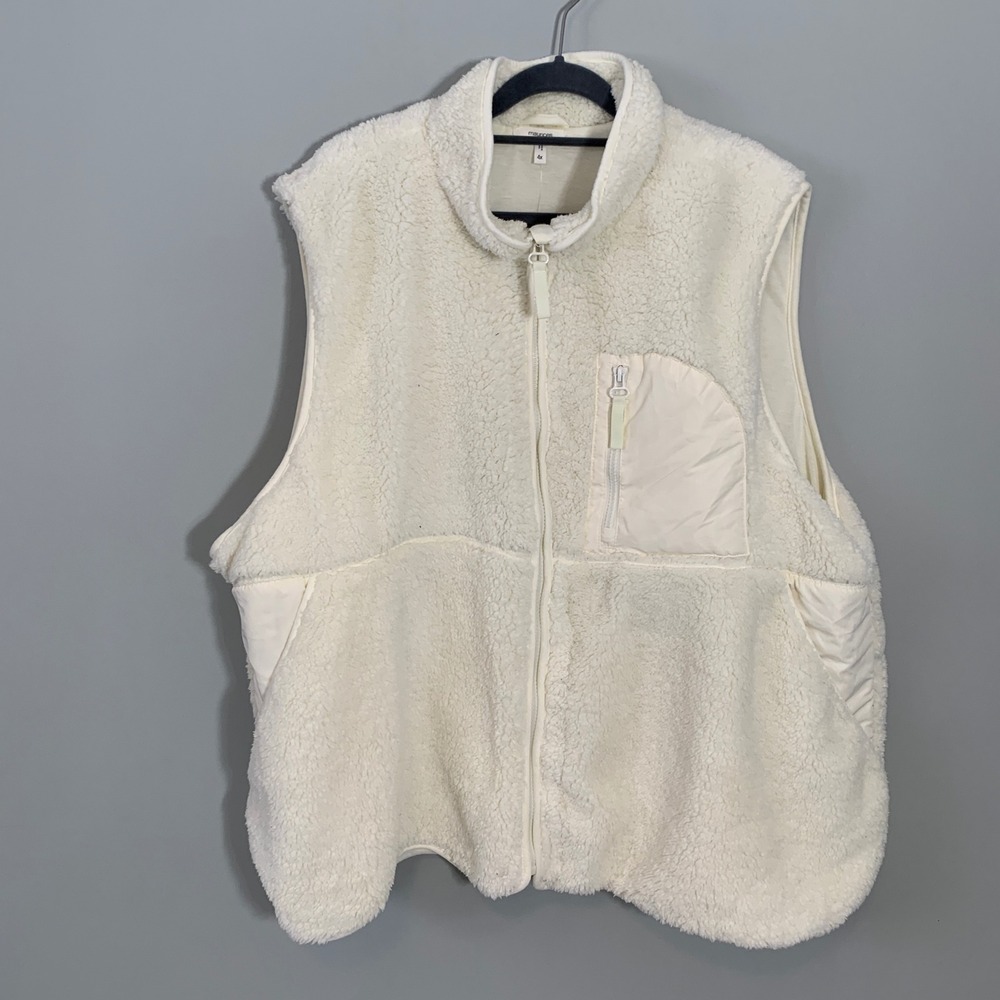 NEW Maurices Cream Sherpa Fleece Vest Full Zip Pockets Women's Size 4X